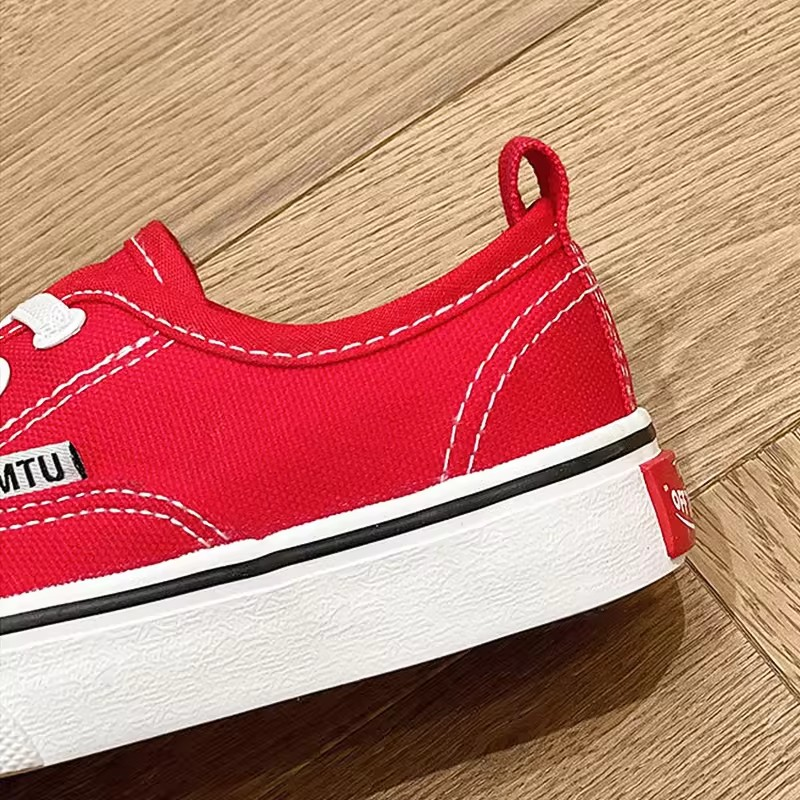 RETRO STYLE Canvas Sneakers